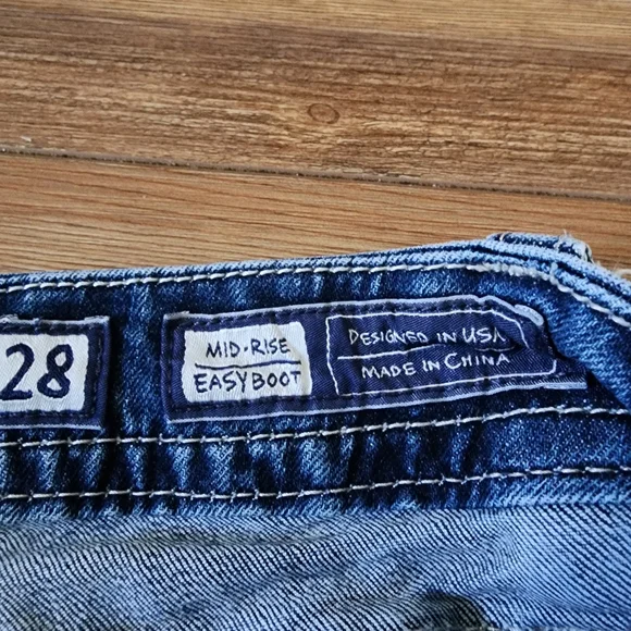 Miss Me Jeans Womens 28 Blue Low-Rise Easy Boot Embellished Denim Cross Y2K - Picture 8 of 14